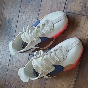 Men's Nike Sneakers Size 8 Moon Racer QS